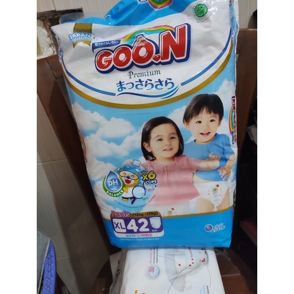 pampers goon