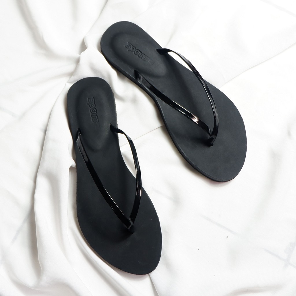 Sandal Jepit Karet Wanita Thostee Rubby pusatmode1234-Hitam