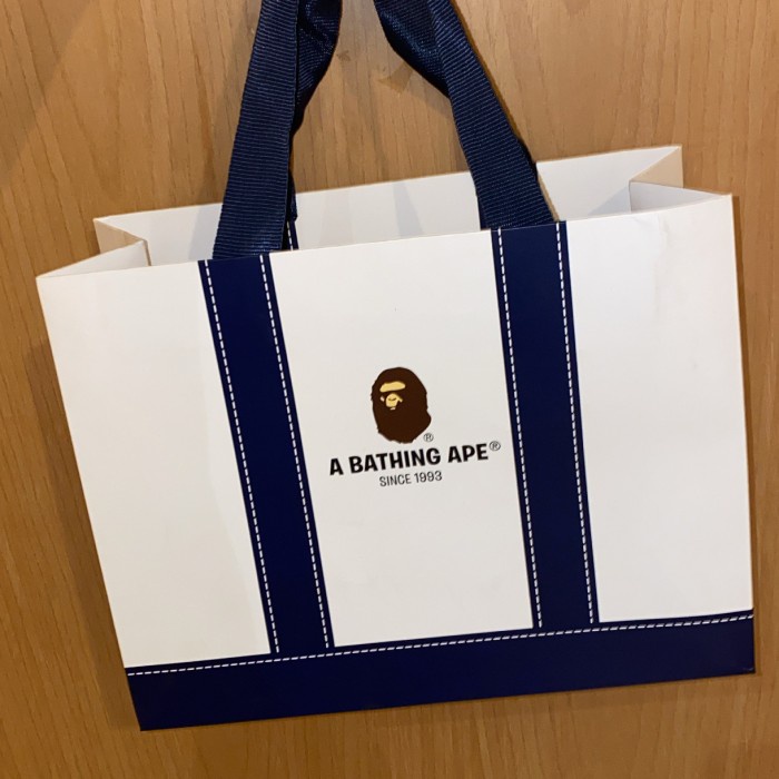 

(TERLARIS) Paperbag bathing ape
