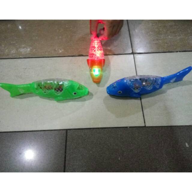 MAINAN ANAK IKAN IKANAN ADA MUSIK DAN LAMPU MURAH/ IKAN GEOL GEOL DANCING