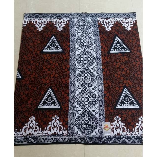 Sarung Batik Ippnu