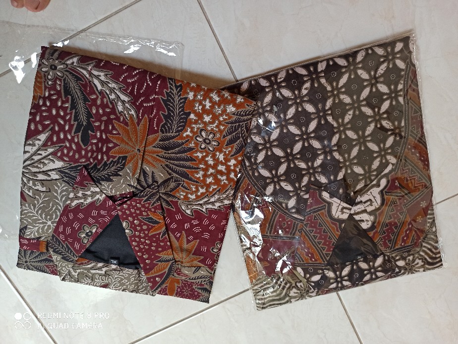 Sekartaji Ungu Pendek Kemeja Batik Pria Full Furing Katun Cabut Primisima