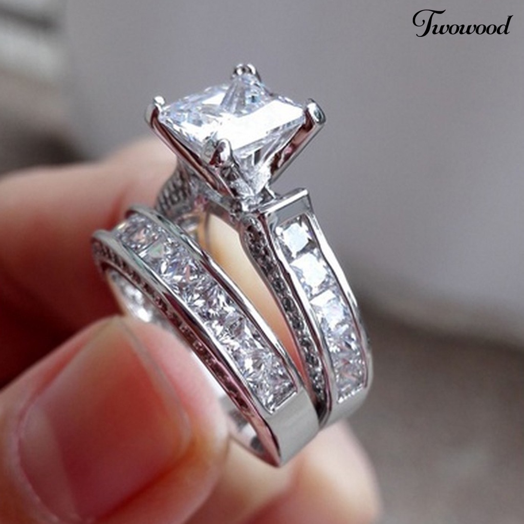 1 / 2pcs Cincin Berlian Imitasi Bahan Alloy Untuk Pasangan