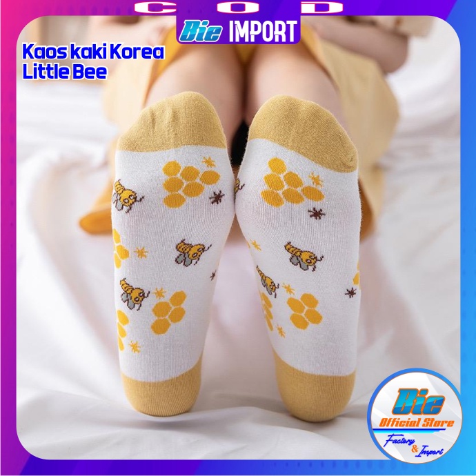 Kaos Kaki Korea Wanita Motif Little Bee Impor Best Seller