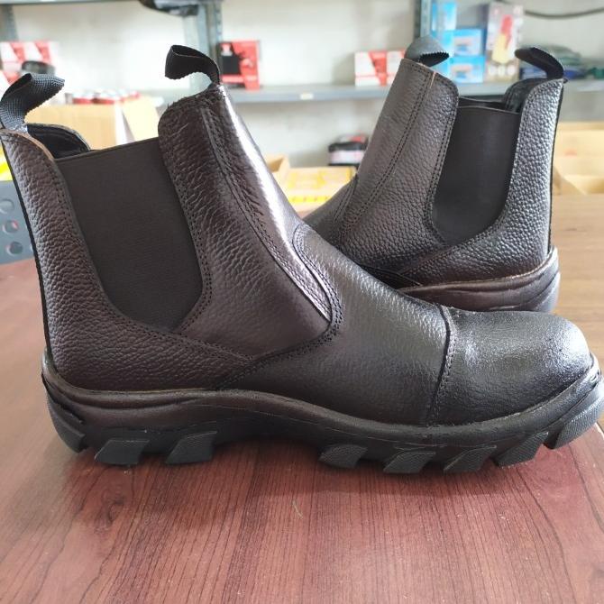 SEPATU SAFETY / SAFETY SHOES / SAFETY BOOTS / SEPATU APD