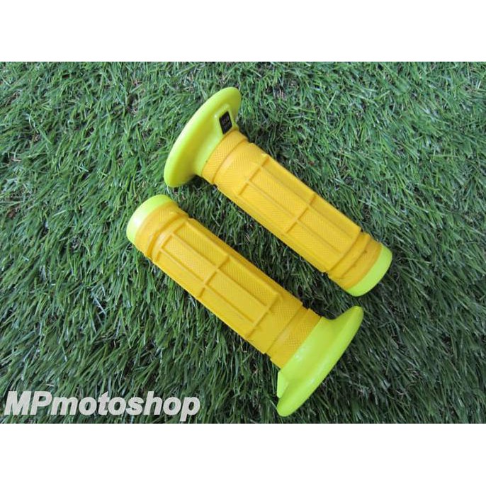 

Baru Handgrip Stabilo Yellow Ayo Beli