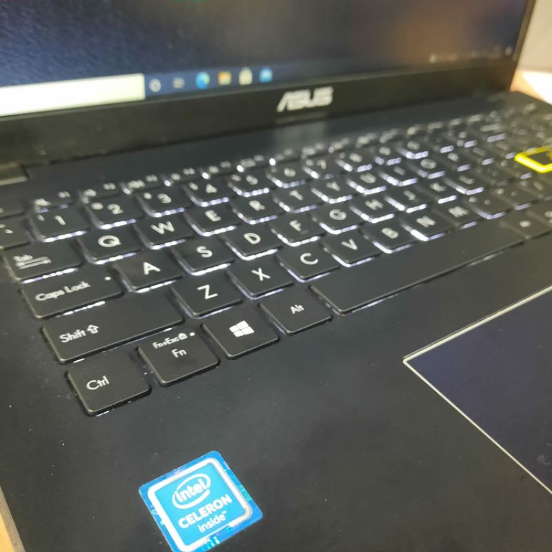 Laptop Asus Vivobook E510M Celeron N4020 Ram 4GB Dualdrive SSD 128GB+SSD 128GB Layar 15inch FHD ips Keyboard backlight