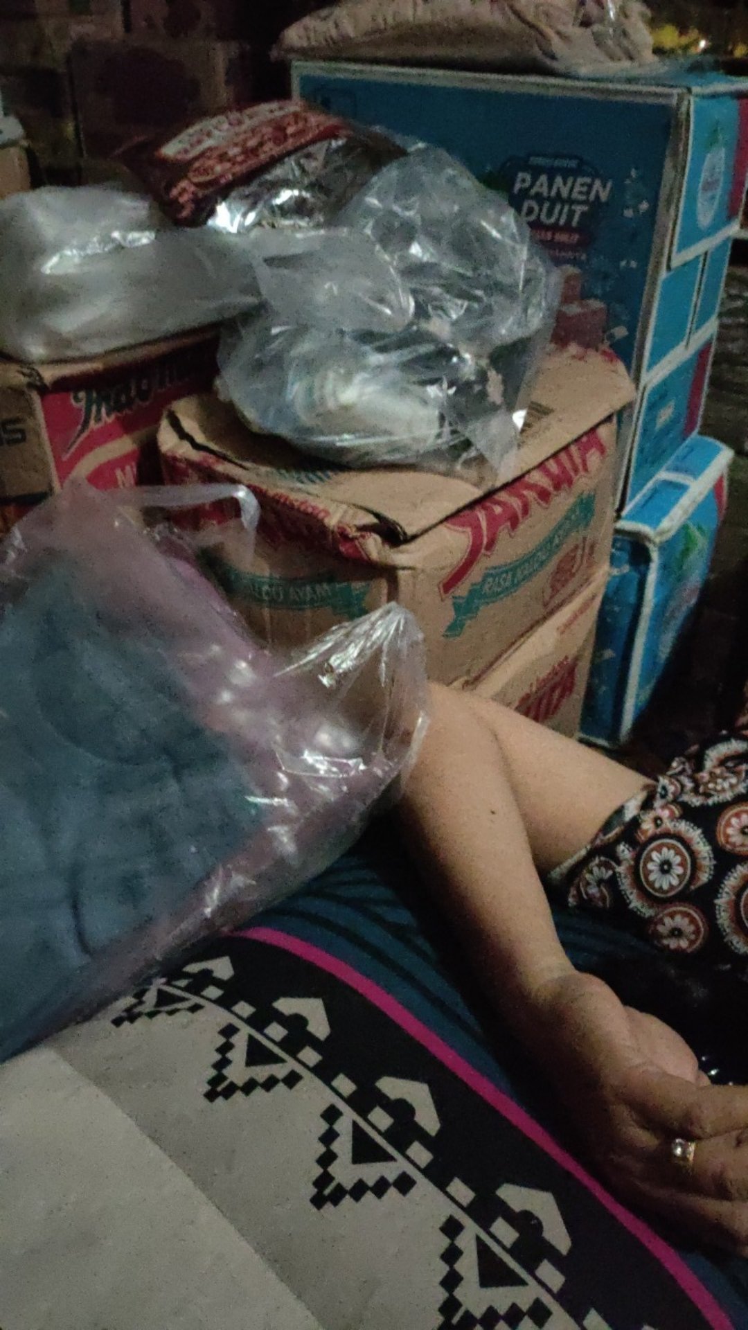 Setelan Sarung Dan Koko Batik Tumpal Putih Lengan Panjang Batik Solo