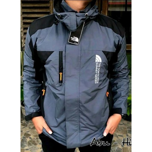 Jaket Pria Outdoor TNF Summit Seriez