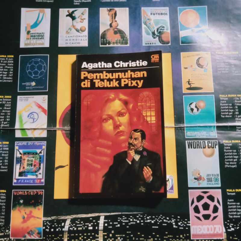 Pembunuhan di Teluk Pixy oleh Agatha Christie