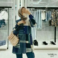 Doris Blouse MIAMI SOHO M L XL by Vanilla Hijab