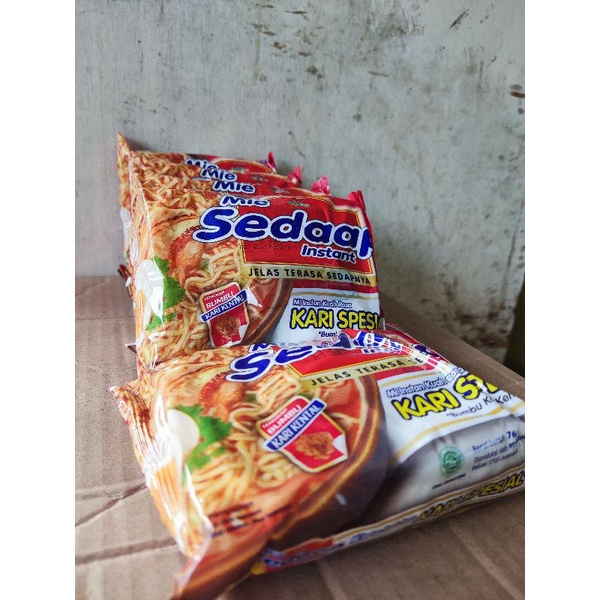 

Mie instan Sedaap kuah rasa Kari Spesial paket 5pcs