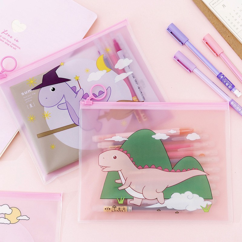 Tempat Pensil Model Korea Motif Dino Transparan - Kotak Pensil Dino - Tempat Pensil Dinosaurus Transparan Pouch Pensil Resleting Bening Tas Kosmetik Serbaguna Bening