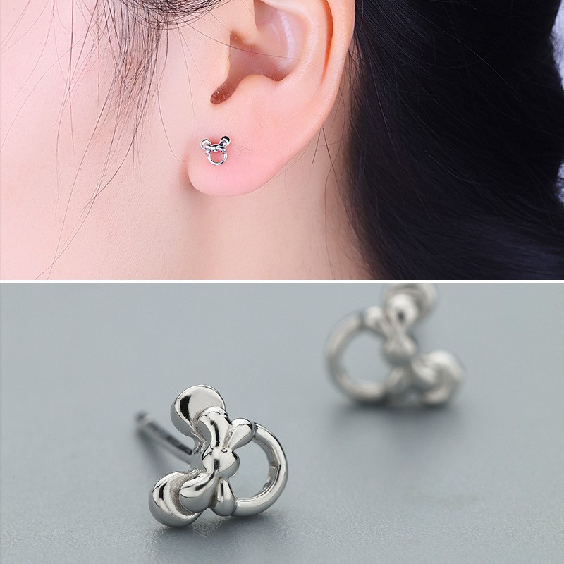 Anting Tusuk Desain  Minnie Mouse  Bahan Sterling Silver 