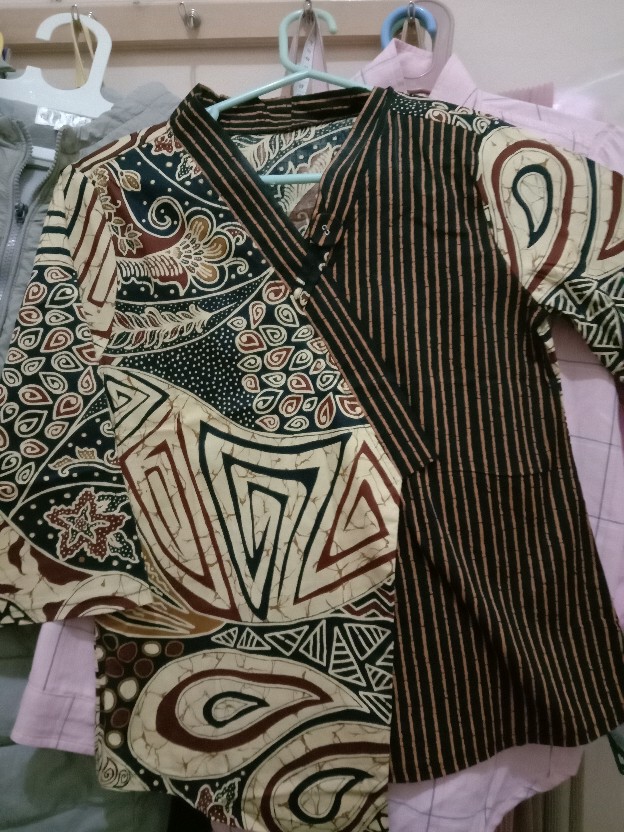Novara - Long Kyoto Top / Atasan Batik Wanita Lengan Panjang