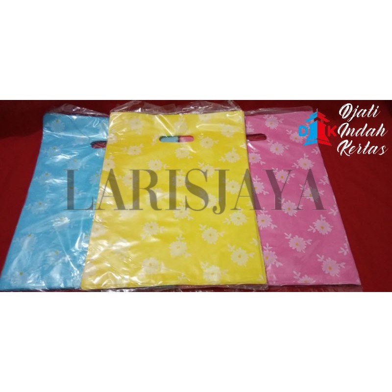 

KONDISI BAIK Tas Olshop Kharisma Pond Oval 30x40 MOTIF Tebal 50 lembar Shopping Bag