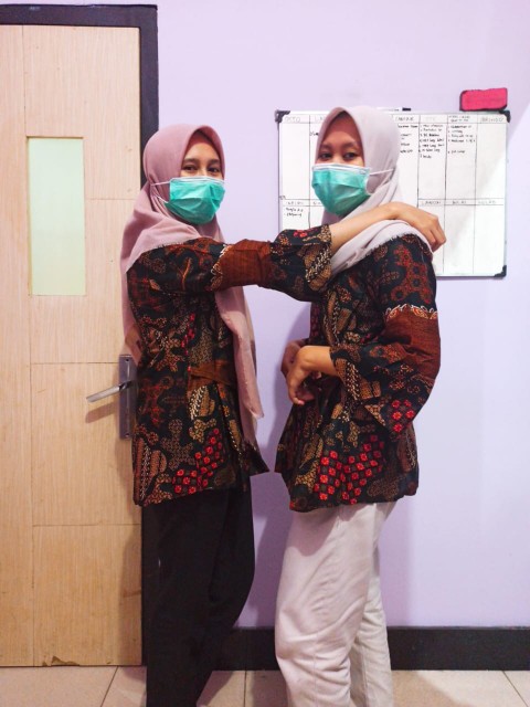 Maura Couple - Sania Ruffle Batik Couple Ori  Ndoro Jowi Dnt Garasi Termurah  Shopee - Couple Reno