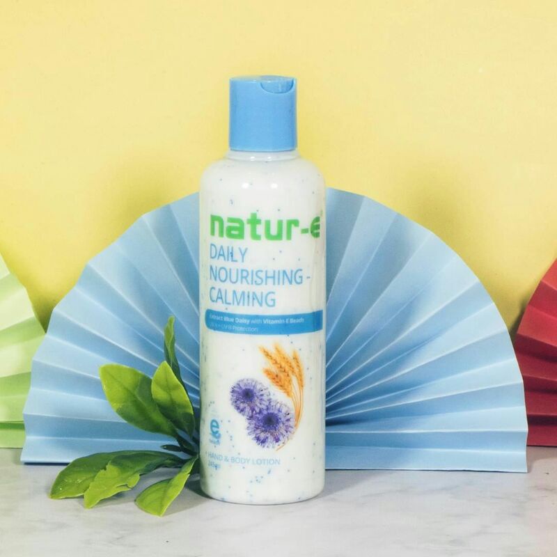 NATUR E HAND BODY LOTION 245 ml (biru)