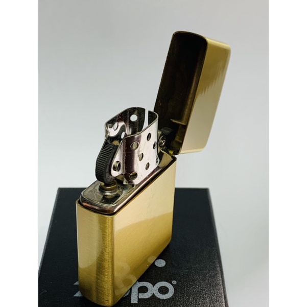 Zippo Motif Grafir Full Casing 5 Slide Zippo Motif GAME OF THORNES Limited Edition Zippo Motif Premium