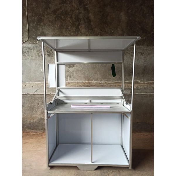 Booth es permen karet