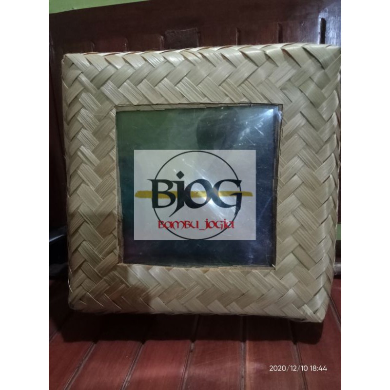 besek bambu variasi mika 15cm~22cm per1 pasang