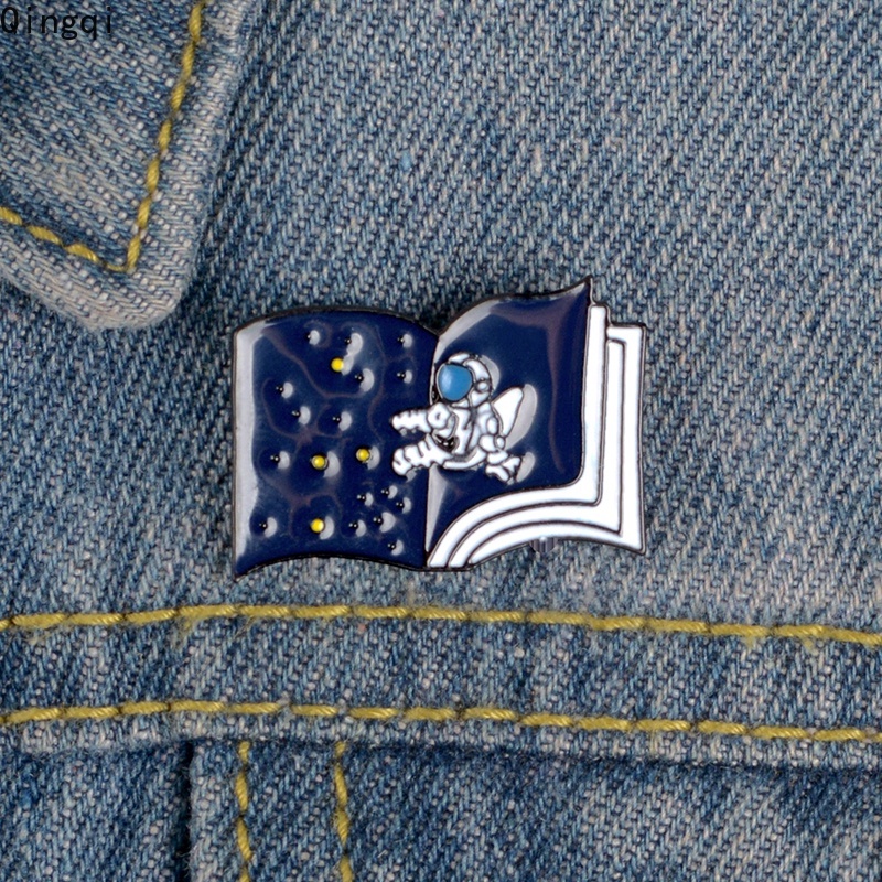 Bros Pin Enamel Desain Astronot Luar Angkasa Untuk Anak