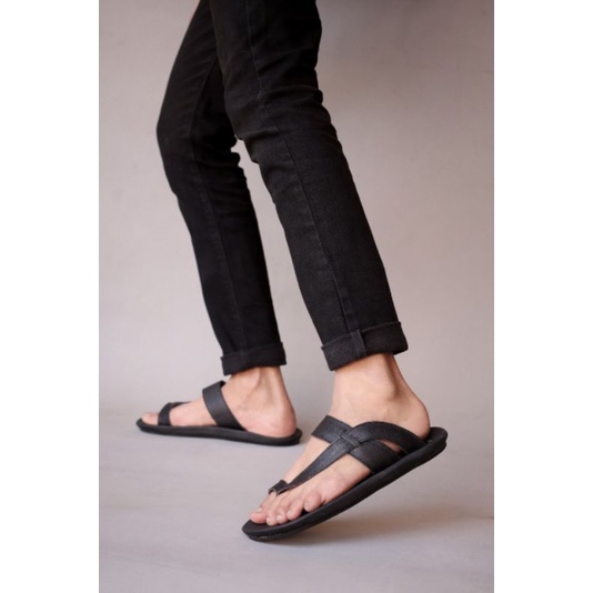 READY STOCK - Sandal Kasual Sandal Jepit Sandal Kulit Sandal Pria Sandal Import Sandal Slop Cevany