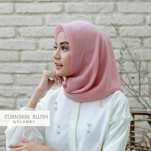 Cornskin by Wearingklamby