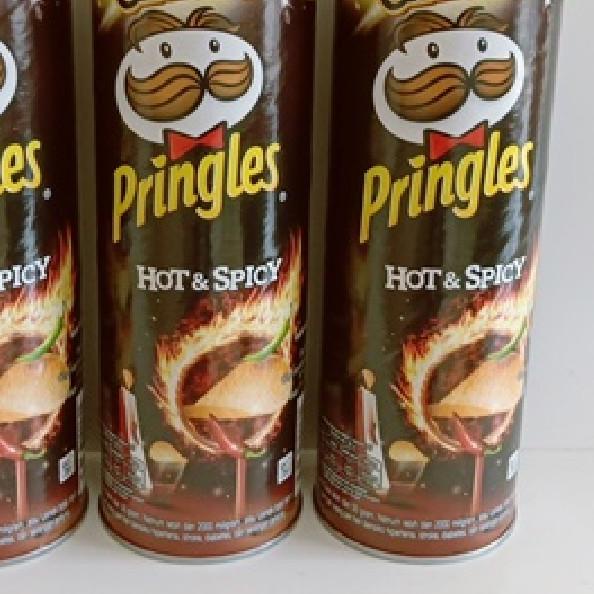 

➵ PRINGLES POTATO HOT N SPICY 107 GR / SNACK KERIPIK KENTANG PEDAS ✧