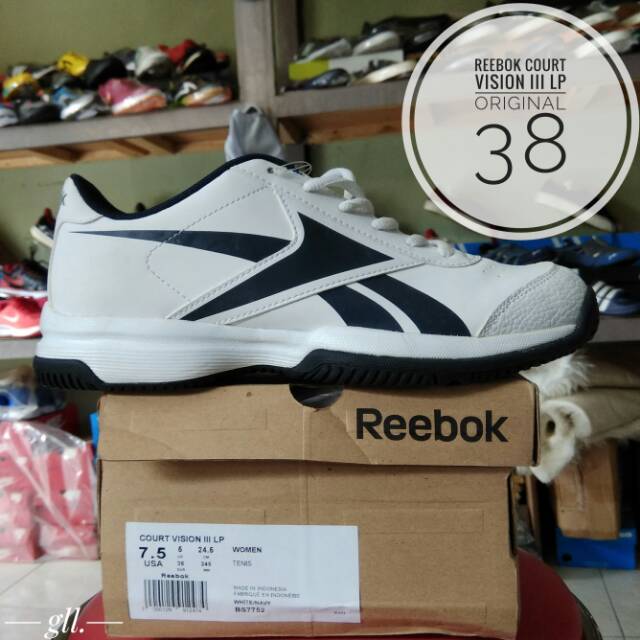 sepatu tenis reebok court vision