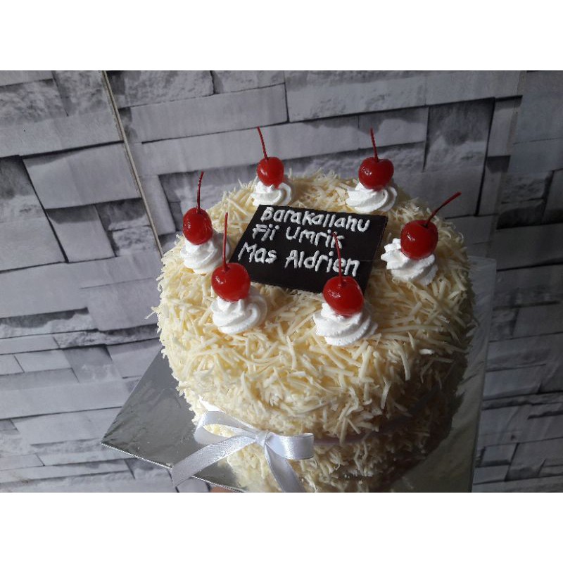 

cheese cake/birthday cake keju/custom birthday cake bola