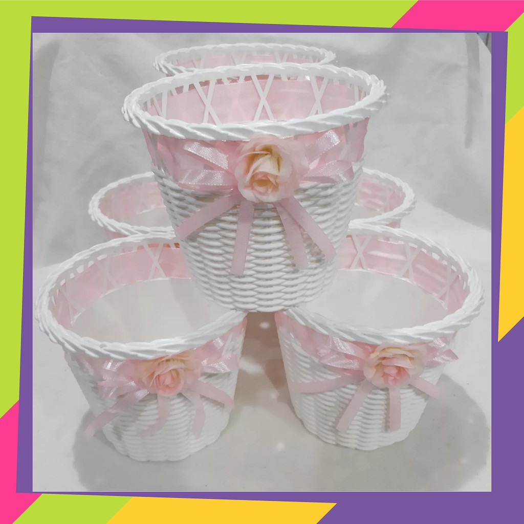 148 [Grosir] Pot bunga plastik motif rotan pita pink / Pot bunga tanaman Artificial 8819