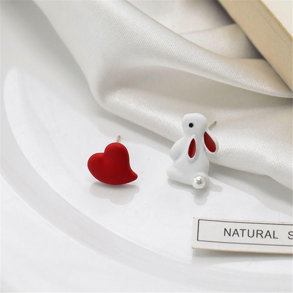 Lily Rabbit Earrings Hadiah Asimetris Fashion Hati Merah