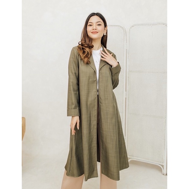 WEARING KLAMBY ALANA OUTER