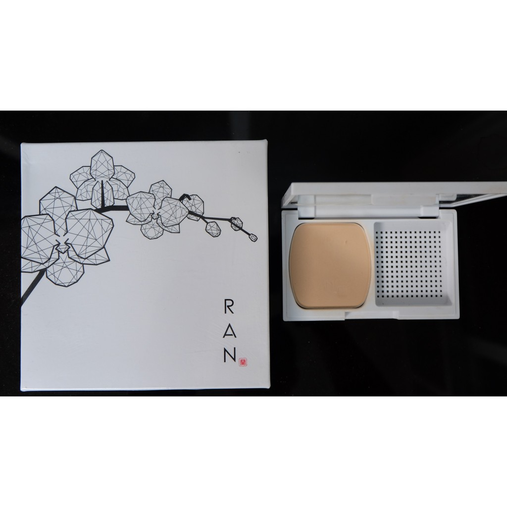 RAN  Powder Foundation