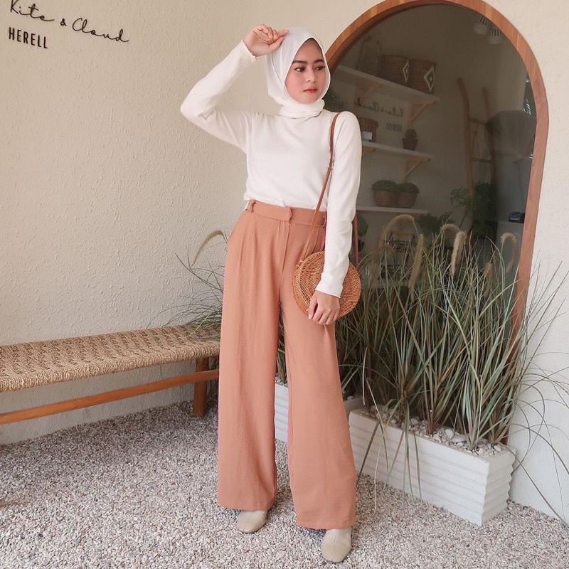 1KG MUAT 4PCS | AUREL KULOT KANCING AIRFLOW HITS OOTD SELEBGRAM DAILY KULOT JUMBO HITS OOTD SELEBGRAM FASHION GROSIR WANITA TERMURAH