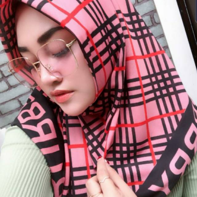 Kerudung segi empat denai terbaru bunda