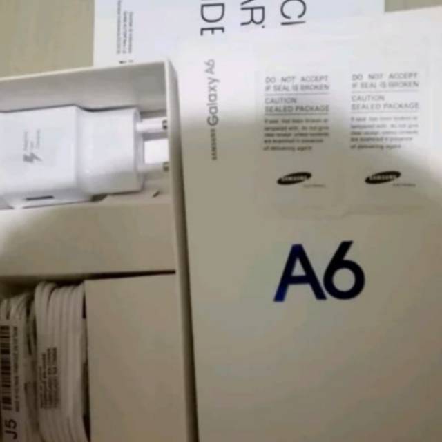 

Dus box samsung A6 fullset free imei