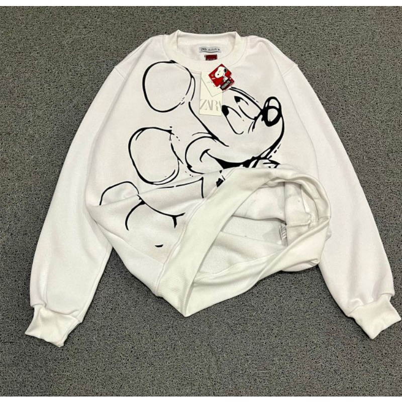 SWEATER CREWNECK MICKEY MOUSE SWEATER OBLONG SWEATER KARAKTER KARTUN MICKEY MOUSE SWEATER MICKEY MOU