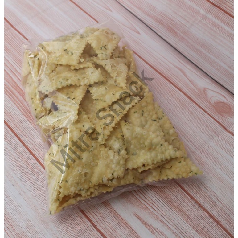 

cemilan,makanan kering sistick bawang 300g