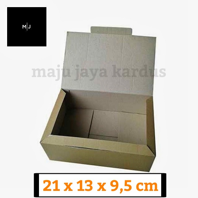 

Baby - 1 pcs Kardus Polos Karton Kotak Packing Sepatu Aksesoris Polos Ukuran 21x13x9,5 CM