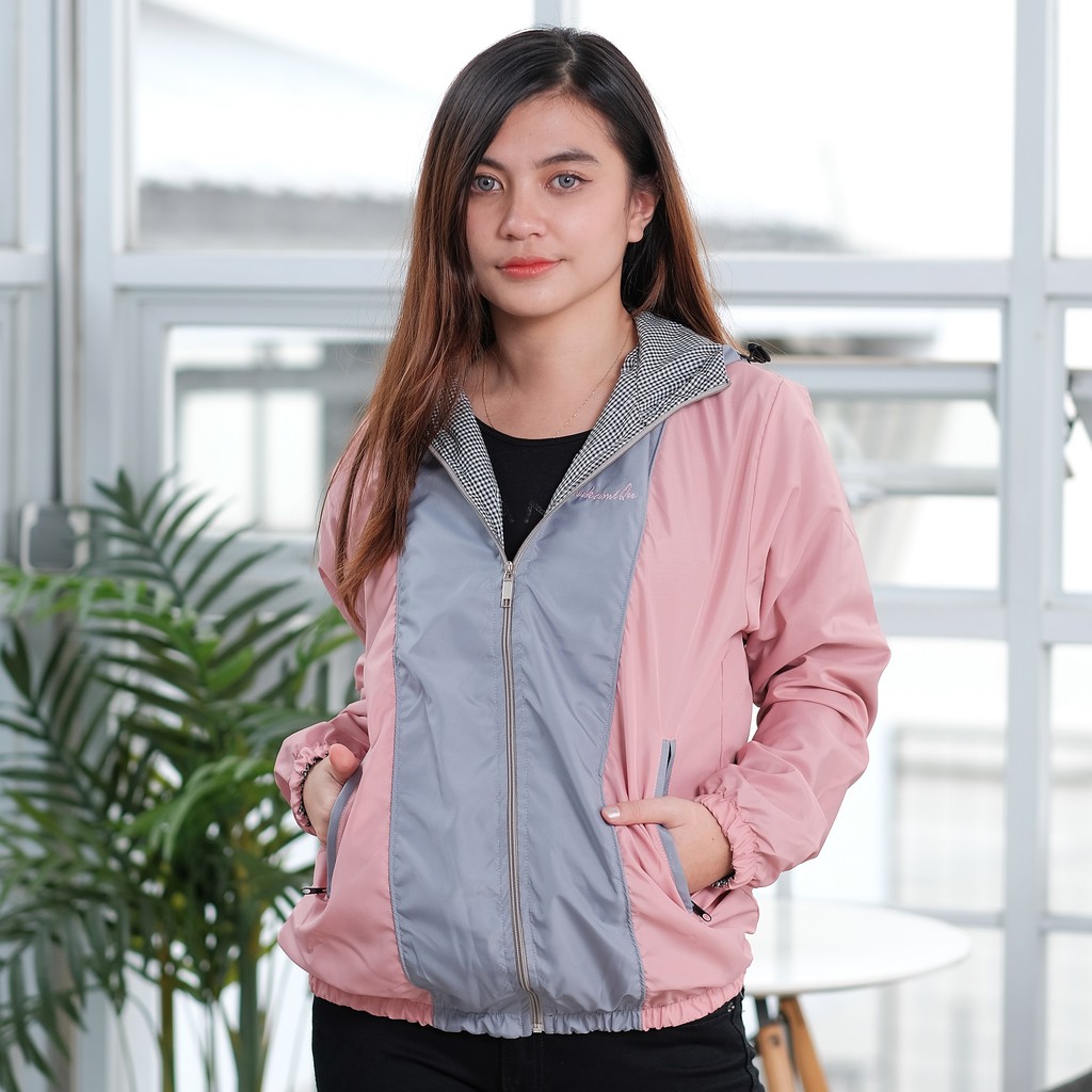 Valencia Jaket Wanita Bolak Balik