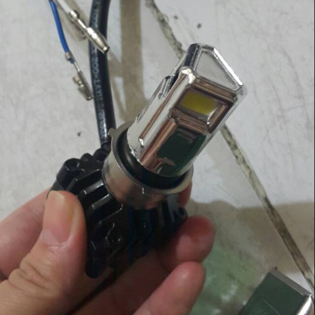 RTD Lampu depan 3 sisi M02 D