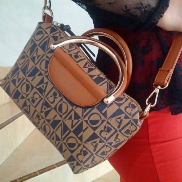 Tas selempang kecil bonia branded import