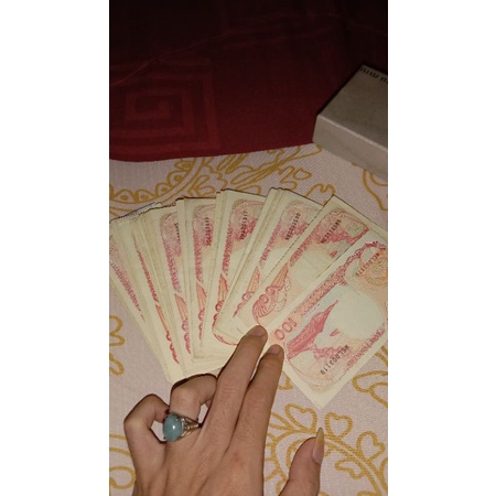 Uang antik 100 rupiah