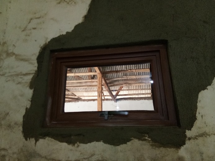 Jendela Aluminium 40x60 Serat Kayu Casement