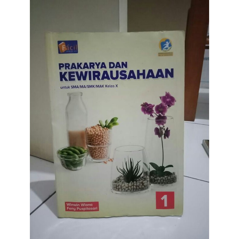 Buku prakarya dan kewirausahaan facil kelas 10