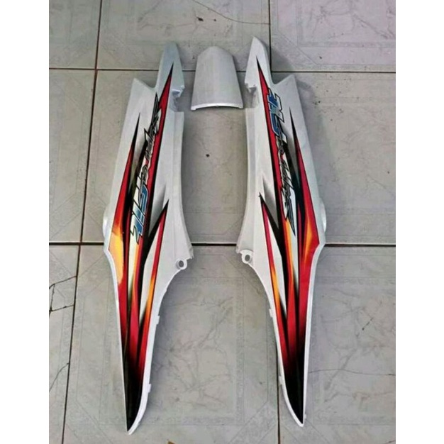 COVER BODY SUPRA FIT NEW PUTIH STIKER