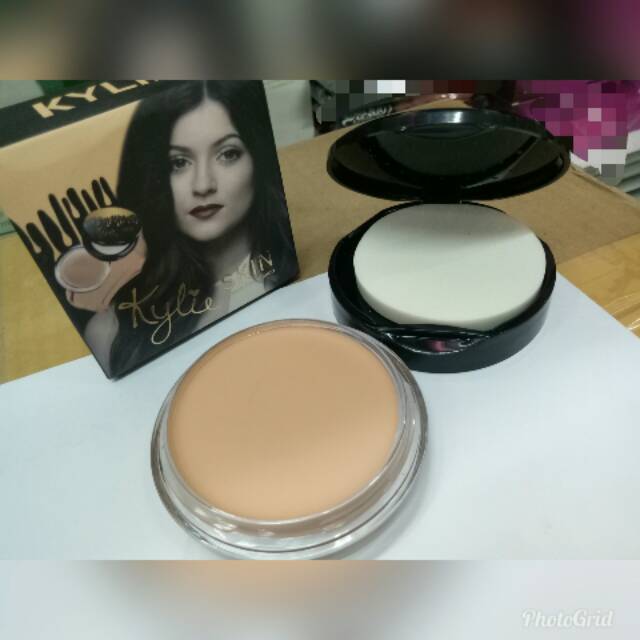FOUNDATION CREM KYLIE SKIN