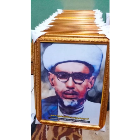 BINGKAI FOTO HABIB IDRUS BIN SALIM AL JUFRI | GURU TUA | Custom FRAME ULAMA HABAIB |Cetak Poster Hab